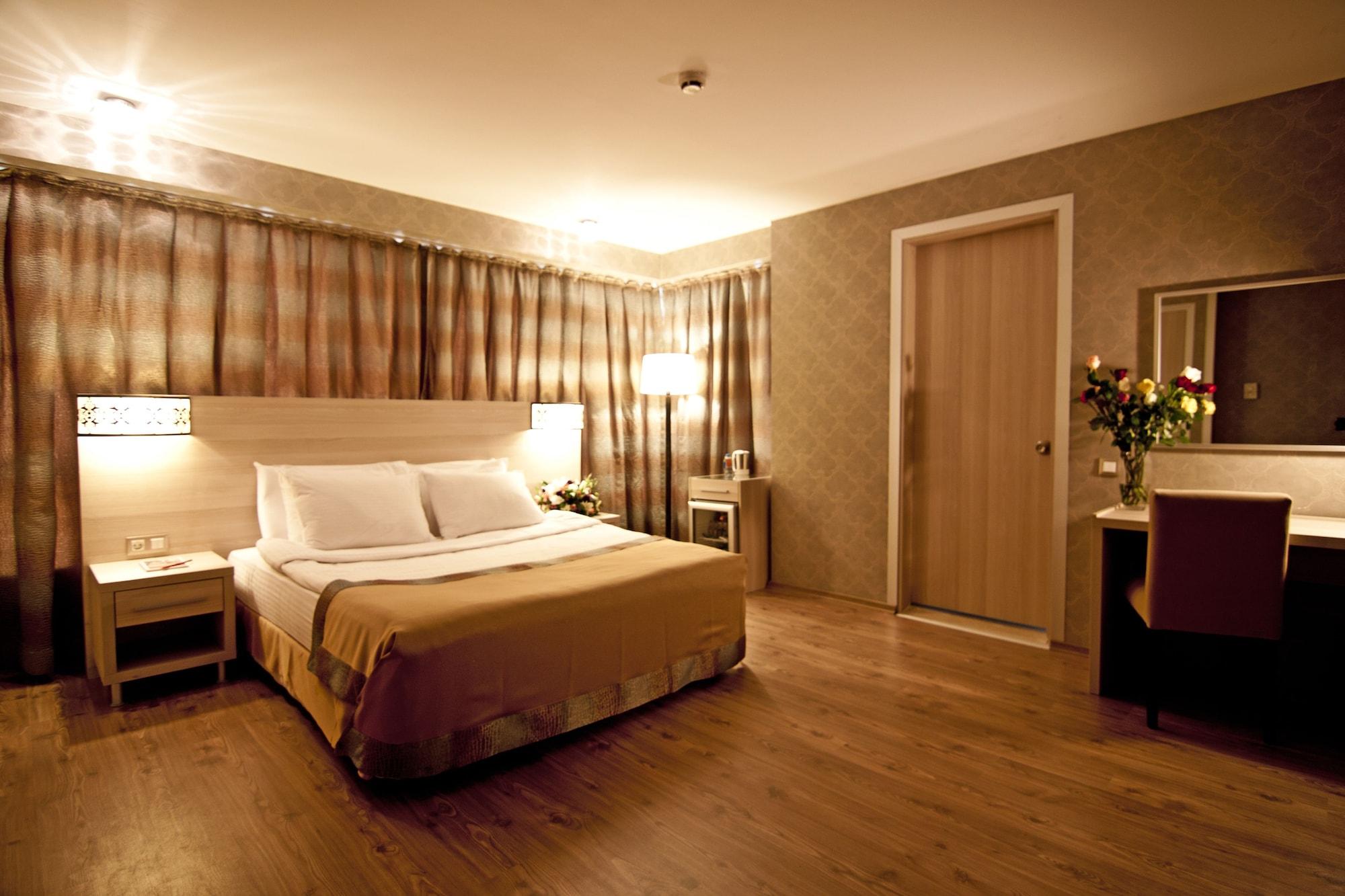 Hotel Ramada By Wyndham Ankara Exterior foto