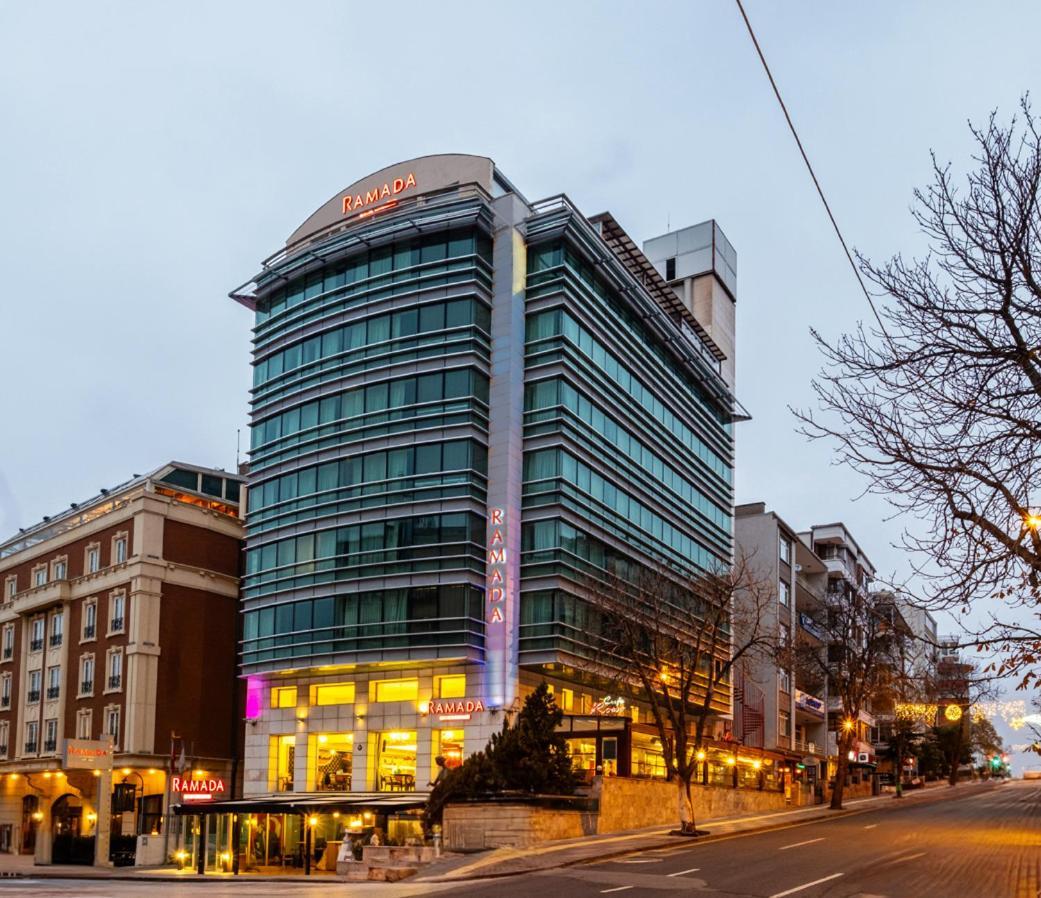 Hotel Ramada By Wyndham Ankara Exterior foto