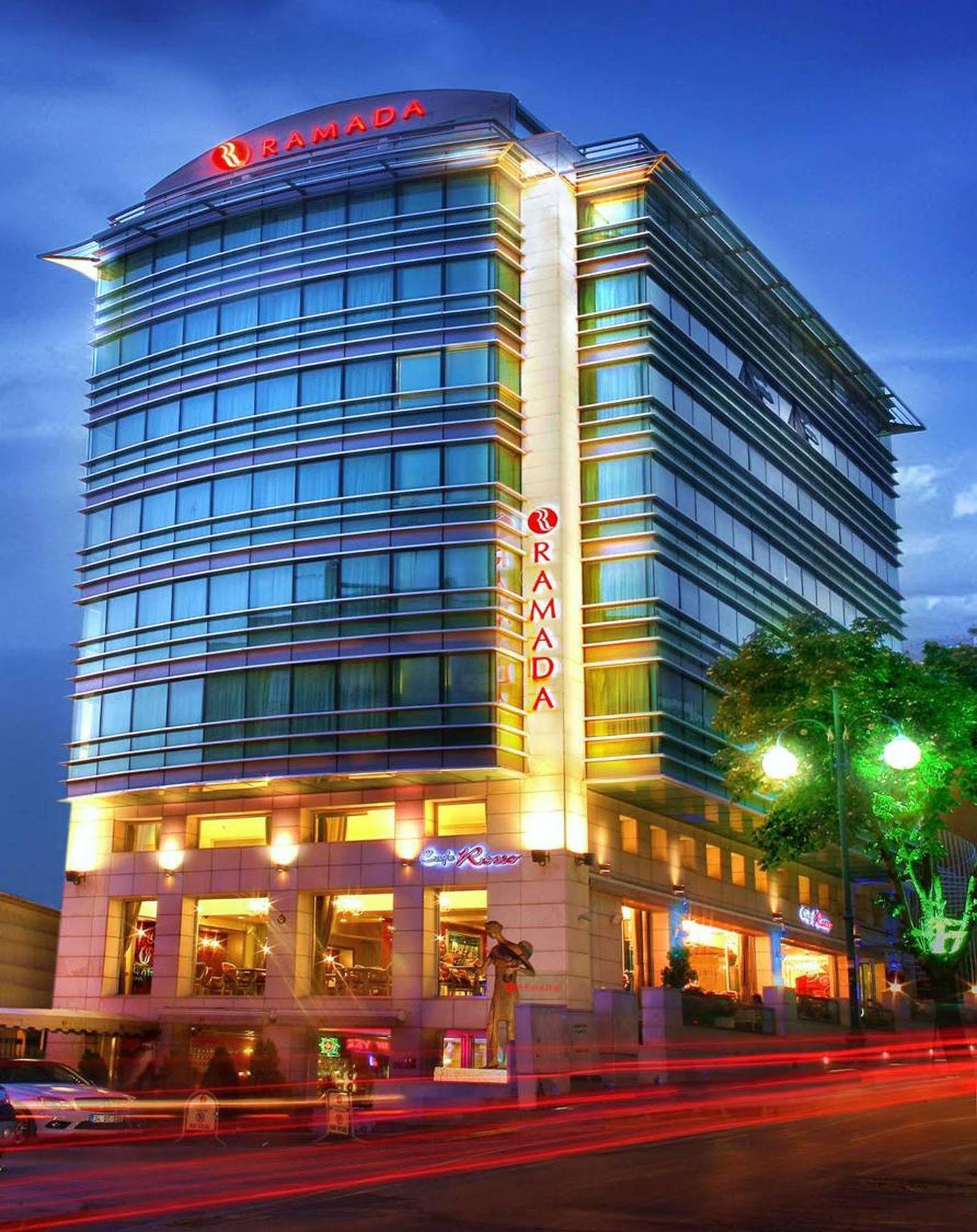 Hotel Ramada By Wyndham Ankara Exterior foto
